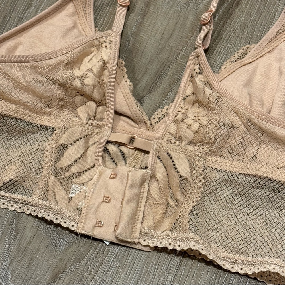 Aerie Cream Lace Bralette Crop Top Small | Soft Seamless Wireless Fairycore - Picture 3 of 10